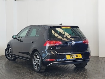 Used Volkswagen Golf 2019 for sale - 75583810: Photo