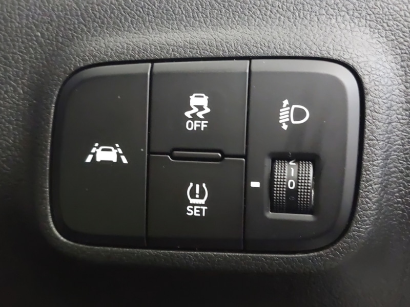 Used Hyundai i10 2021 for sale - 76613850: Photo 13