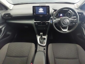 Used Toyota Yaris Cross 2022 for sale - 77252460: Photo