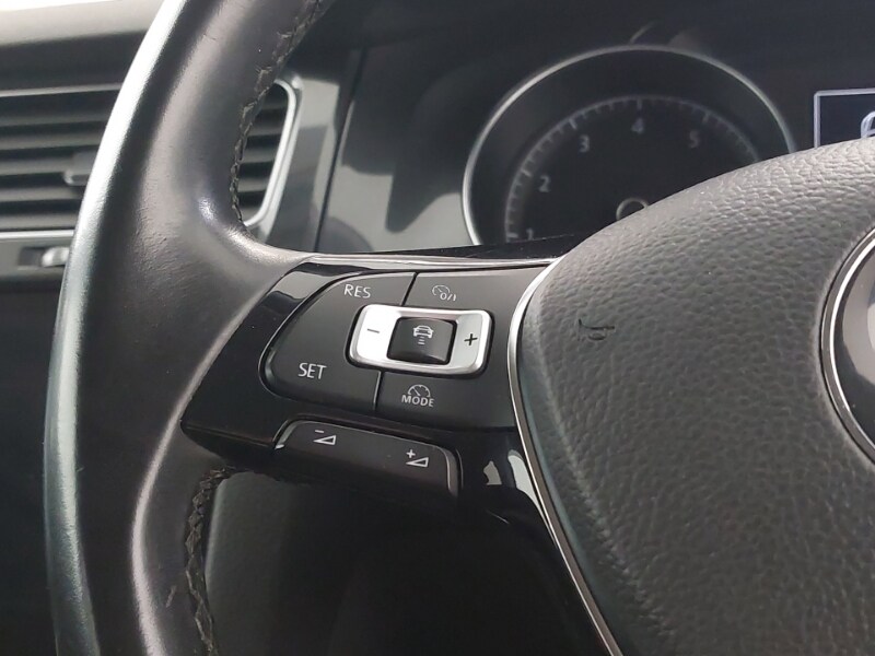 Used Volkswagen Golf 2017 for sale - 77933596: Photo 14