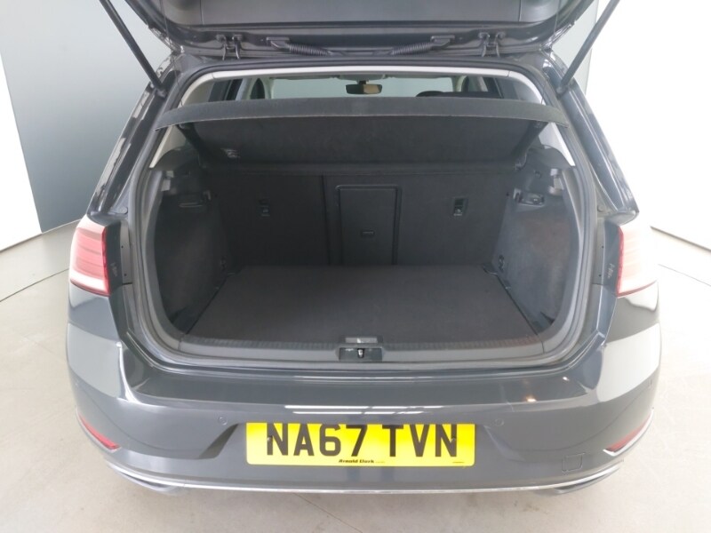 Used Volkswagen Golf 2017 for sale - 77933596: Photo 8