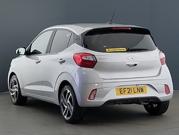 Used Hyundai i10 2021 for sale - 76571506: Photo