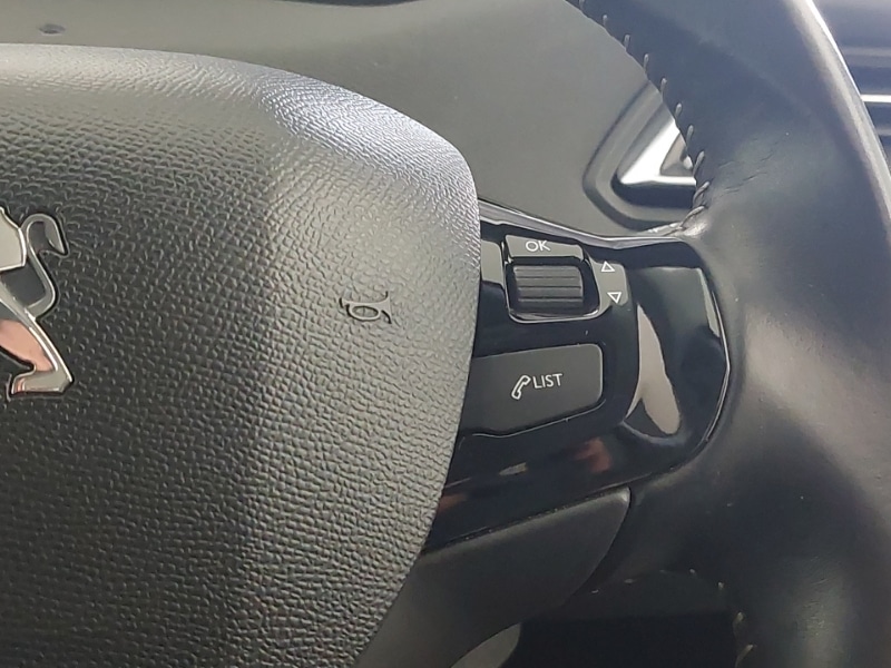 Used Peugeot 308 2015 for sale - 76465236: Photo 13