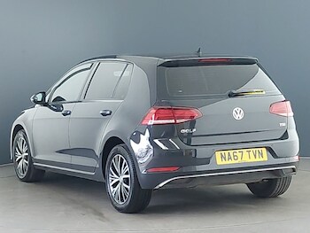 Used Volkswagen Golf 2017 for sale - 78033254: Photo