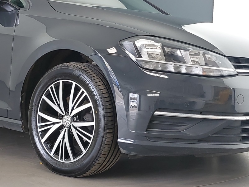 Used Volkswagen Golf 2017 for sale - 78033254: Photo 9