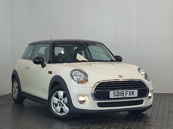 Used MINI Hatch 2018 for sale - 75576263: Photo