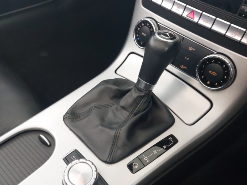 Used Mercedes-Benz SLK 2013 for sale - 77300088: Photo 15