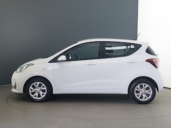 Used Hyundai i10 2019 for sale - 77380066: Photo