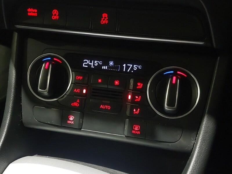 Used Audi Q3 2018 for sale - 76639454: Photo 11