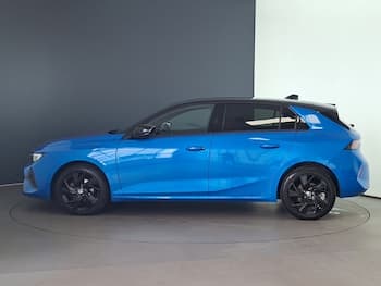Used Vauxhall Astra 2023 for sale - 79694386: Photo