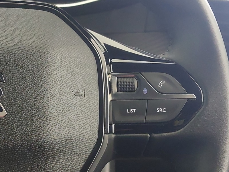 Used Peugeot 2008 2023 for sale - 77466820: Photo 13