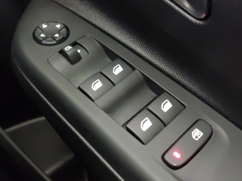 Used Vauxhall Corsa 2023 for sale - 76925245: Photo 17