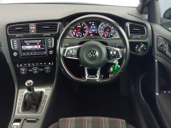 Used Volkswagen Golf 2016 for sale - 76195441: Photo 7