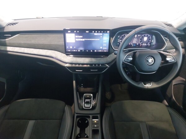 Used Skoda Octavia 2024 for sale - 75138827: Photo 2