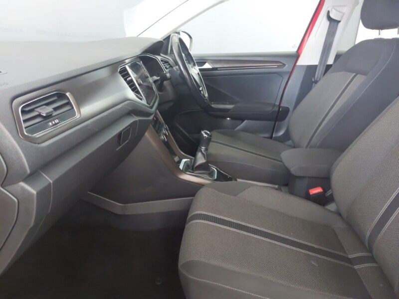 Used Volkswagen T-Roc 2019 for sale - 77948101: Photo 5