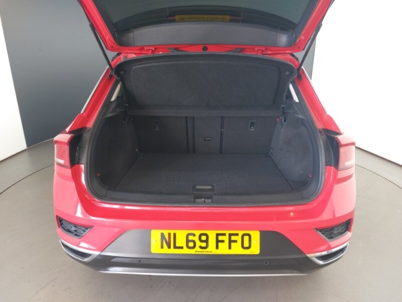 Used Volkswagen T-Roc 2019 for sale - 77948101: Photo 8