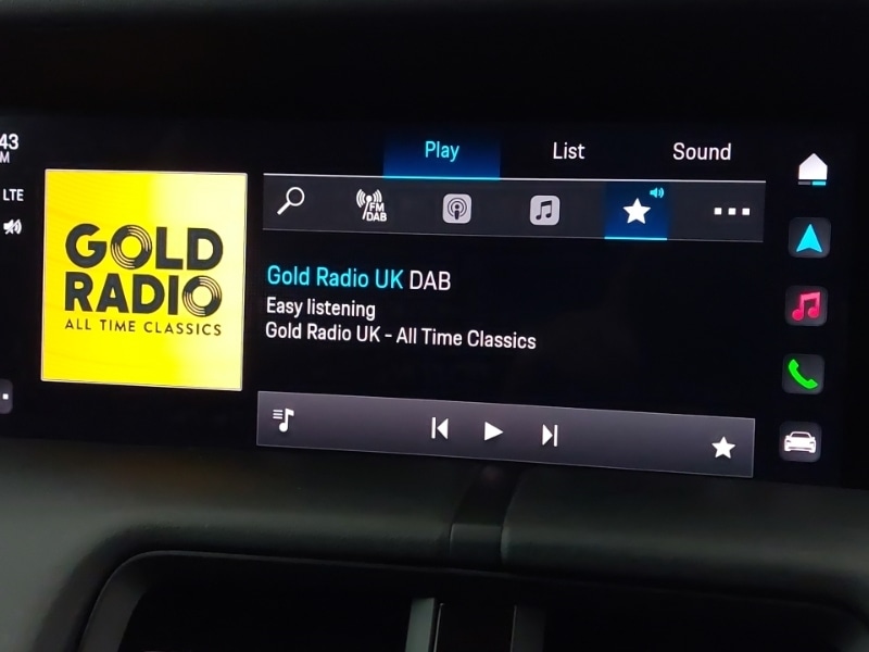 Used Porsche Taycan 2021 for sale - 77652213: Photo 16