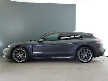 Used Porsche Taycan 2021 for sale - 77652213: Photo