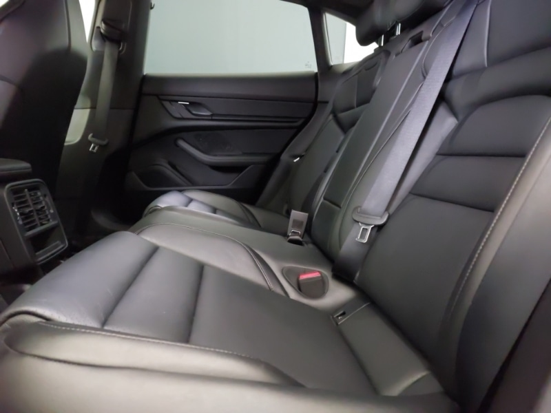 Used Porsche Taycan 2021 for sale - 77652213: Photo 6