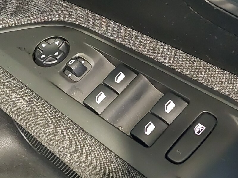 Used Peugeot 3008 2018 for sale - 77544481: Photo 12