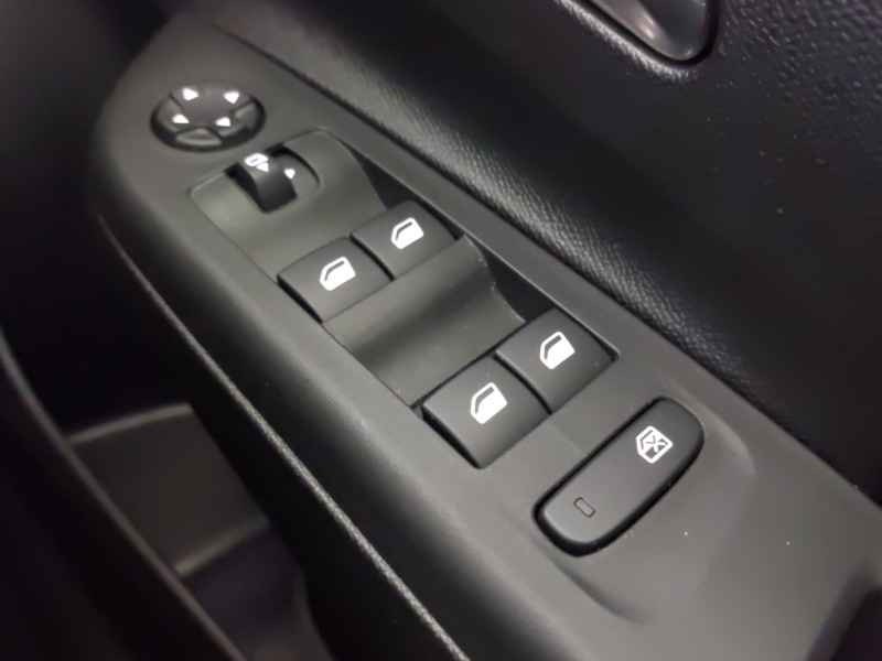 Used Vauxhall Corsa 2023 for sale - 77130172: Photo 18