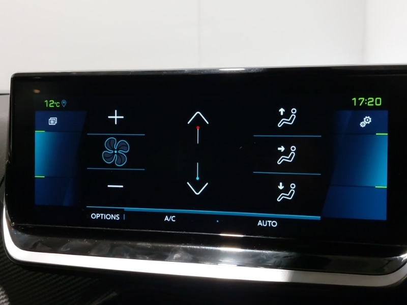 Used Peugeot 2008 2022 for sale - 76639456: Photo 11