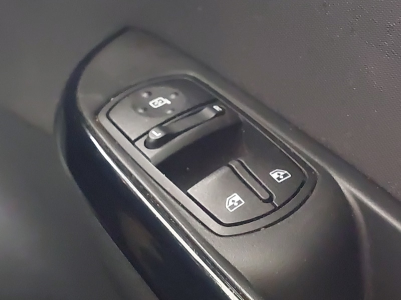 Used Vauxhall Corsa 2018 for sale - 78093571: Photo 18