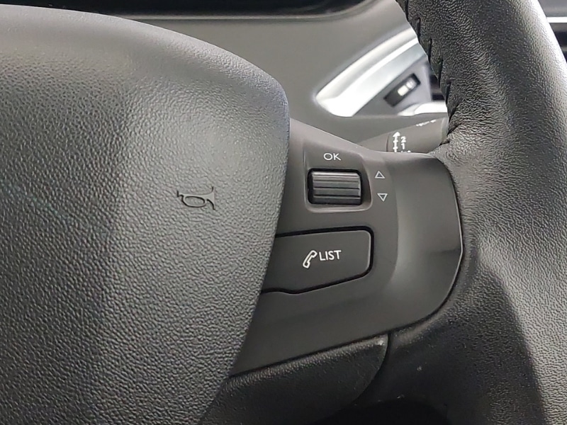 Used Peugeot 208 2015 for sale - 77852664: Photo 13