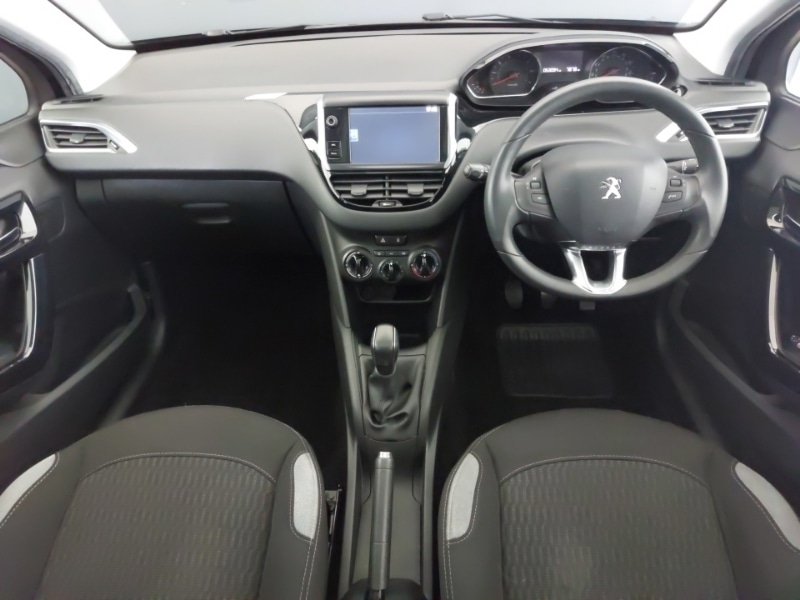 Used Peugeot 208 2015 for sale - 77852664: Photo 2