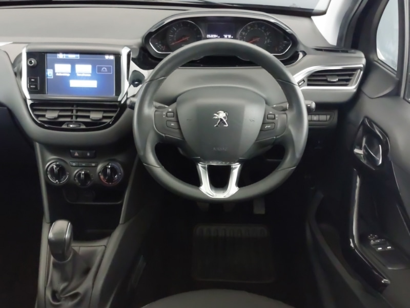 Used Peugeot 208 2015 for sale - 77852664: Photo 7