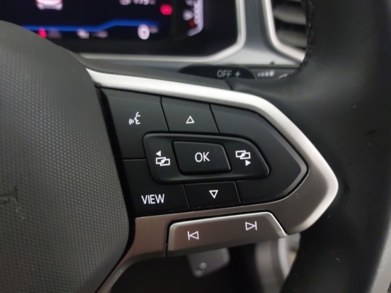 Used Volkswagen T-Roc 2023 for sale - 77304382: Photo 13