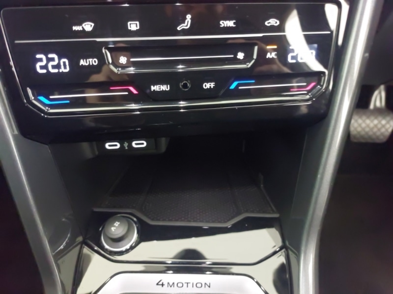 Used Volkswagen T-Roc 2023 for sale - 77304382: Photo 18