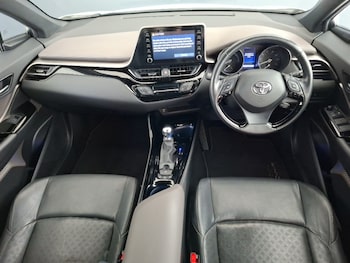 Used Toyota C-HR 2020 for sale - 79105897: Photo