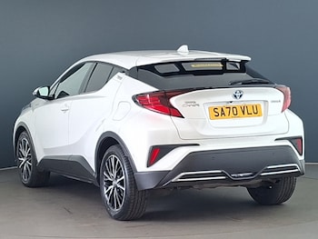 Used Toyota C-HR 2020 for sale - 79105897: Photo