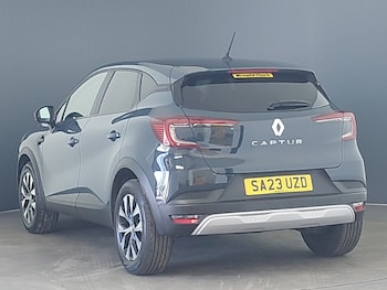 Used Renault Captur 2023 for sale - 78312627: Photo