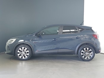 Used Renault Captur 2023 for sale - 78312627: Photo