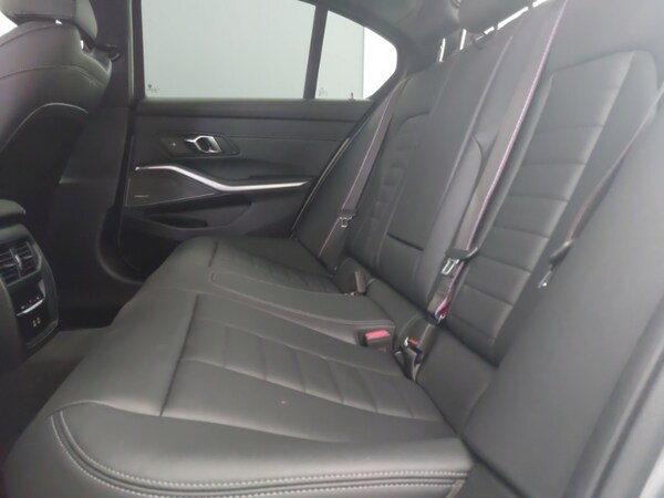 Used BMW 3 Series 2024 for sale - 75326340: Photo 6