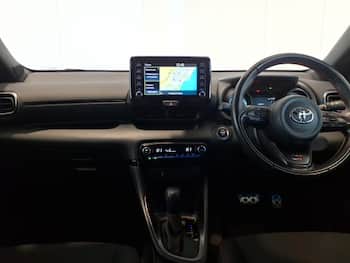 Used Toyota Yaris 2023 for sale - 79694382: Photo