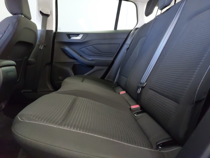 Used Ford Focus 2023 for sale - 78013634: Photo 6