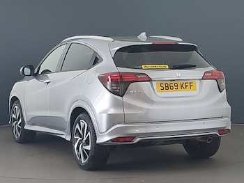 Used Honda HR-V 2019 for sale - 76543198: Photo