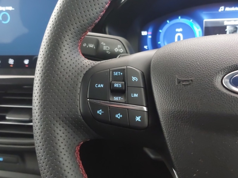 Used Ford Focus 2023 for sale - 78033359: Photo 14