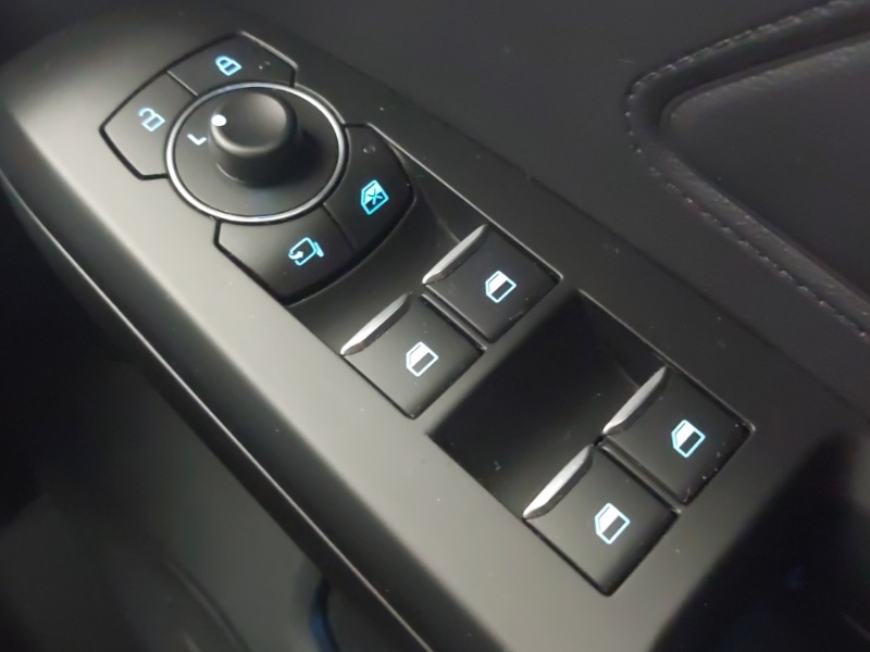 Used Ford Focus 2023 for sale - 78033359: Photo 15