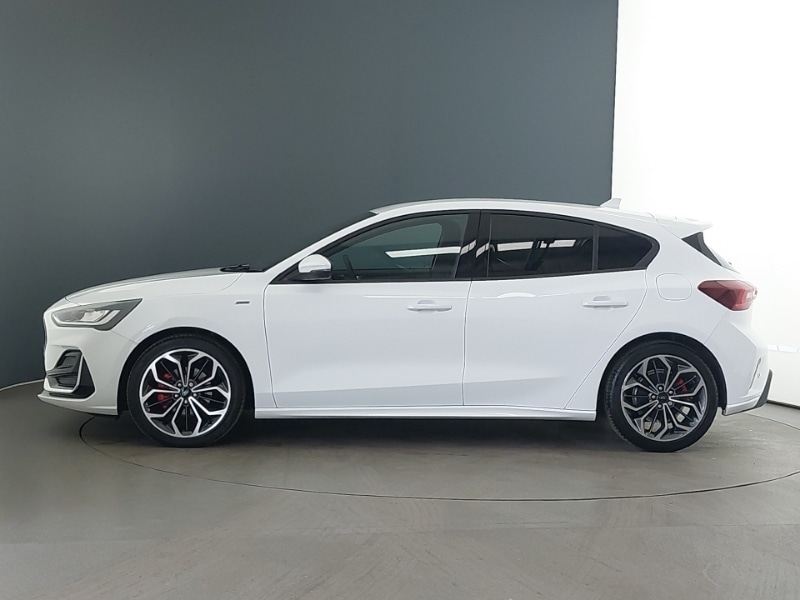 Used Ford Focus 2023 for sale - 78033359: Photo 4