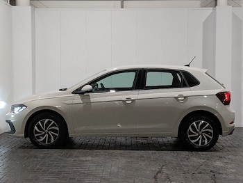 Used Volkswagen Polo 2023 for sale - 76606164: Photo