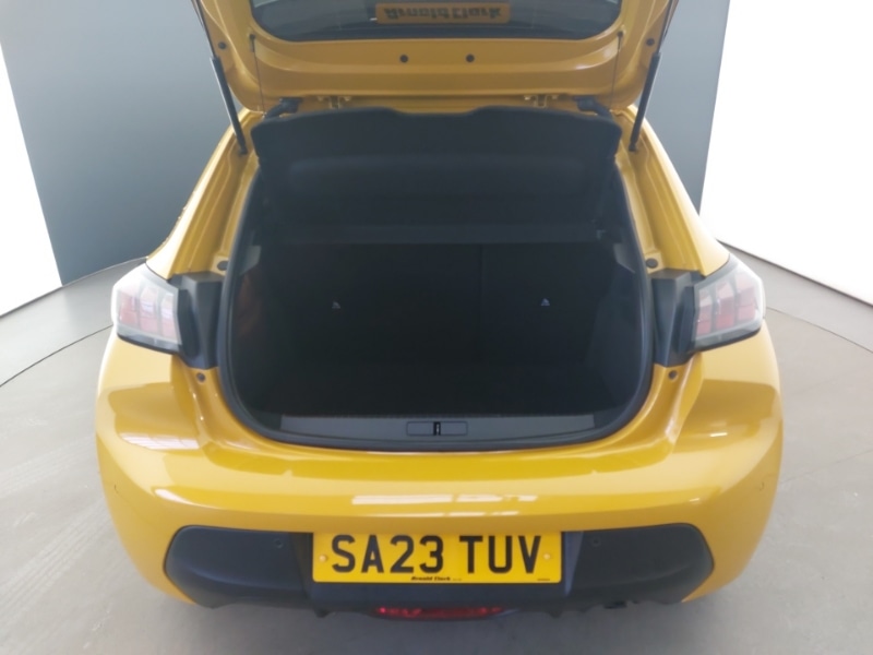 Used Peugeot 208 2023 for sale - 76920428: Photo 8