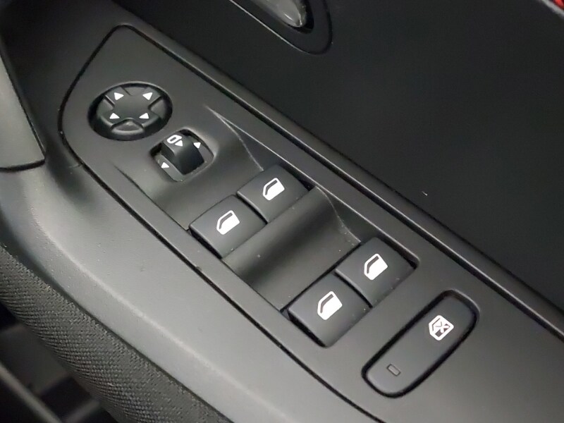 Used Peugeot 2008 2022 for sale - 77907883: Photo 18