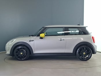 Used MINI Hatch 2023 for sale - 79056759: Photo