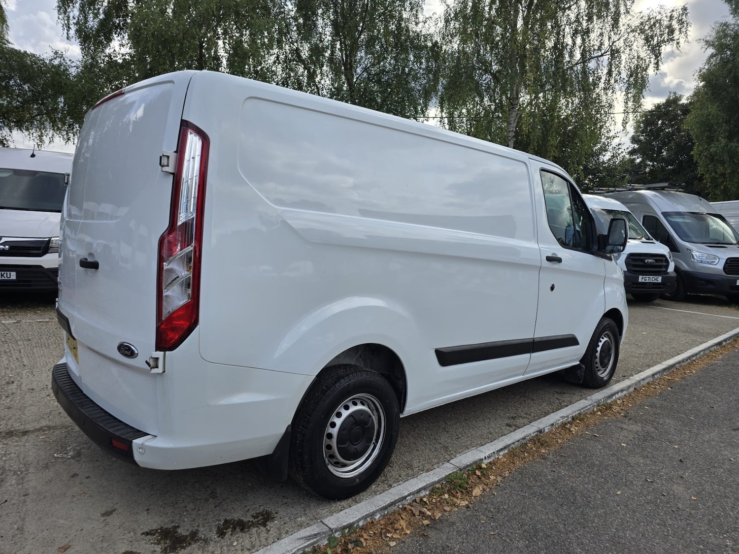 Used Ford Transit Custom 2022 for sale - 75922604: Photo 8
