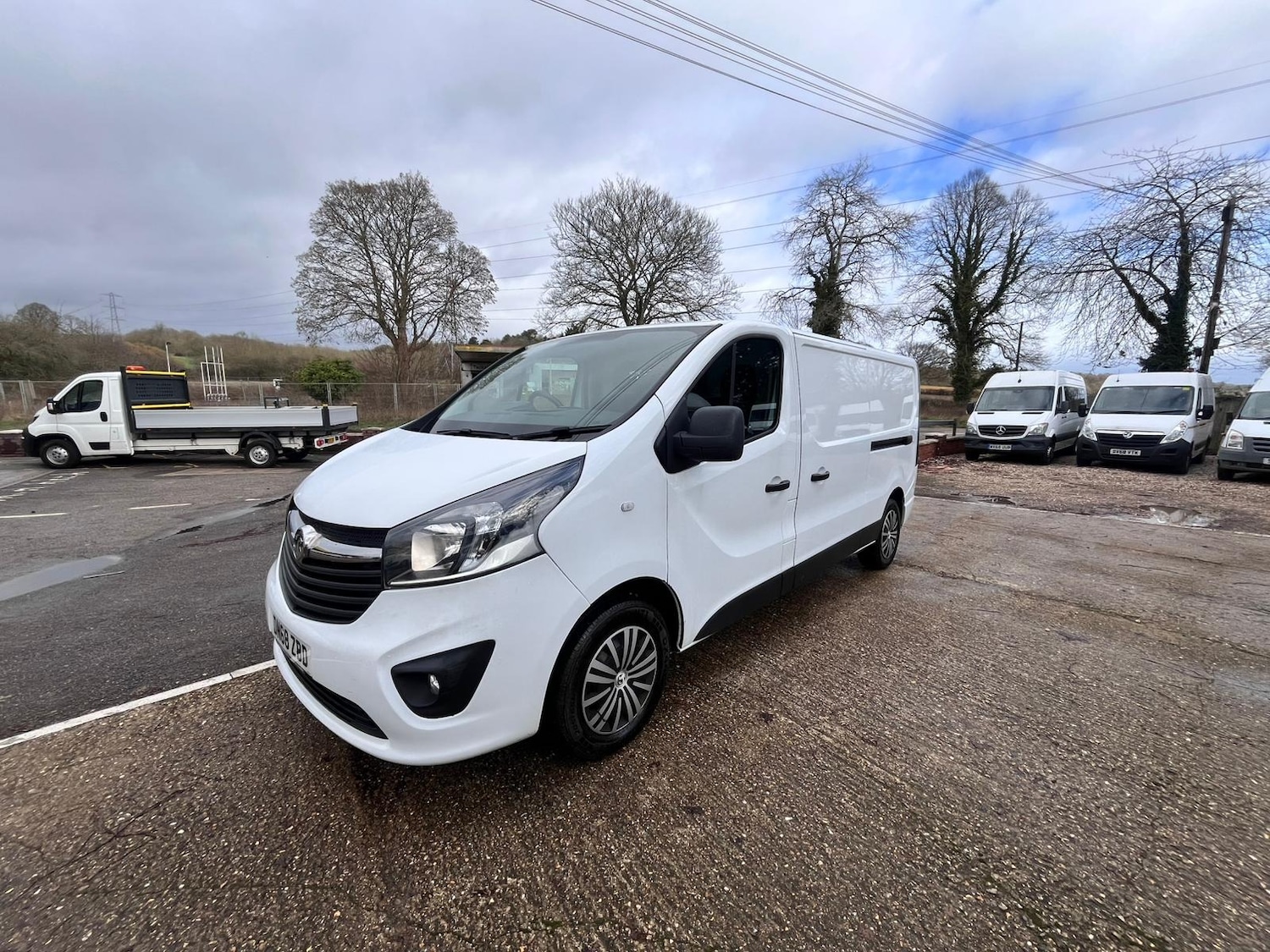 Used Vauxhall Vivaro 2018 for sale - 77663086: Photo 2