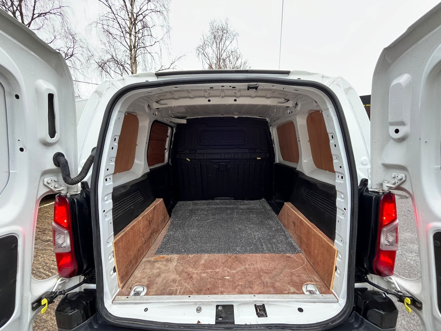 Used Peugeot Partner 2019 for sale - 77301506: Photo 16